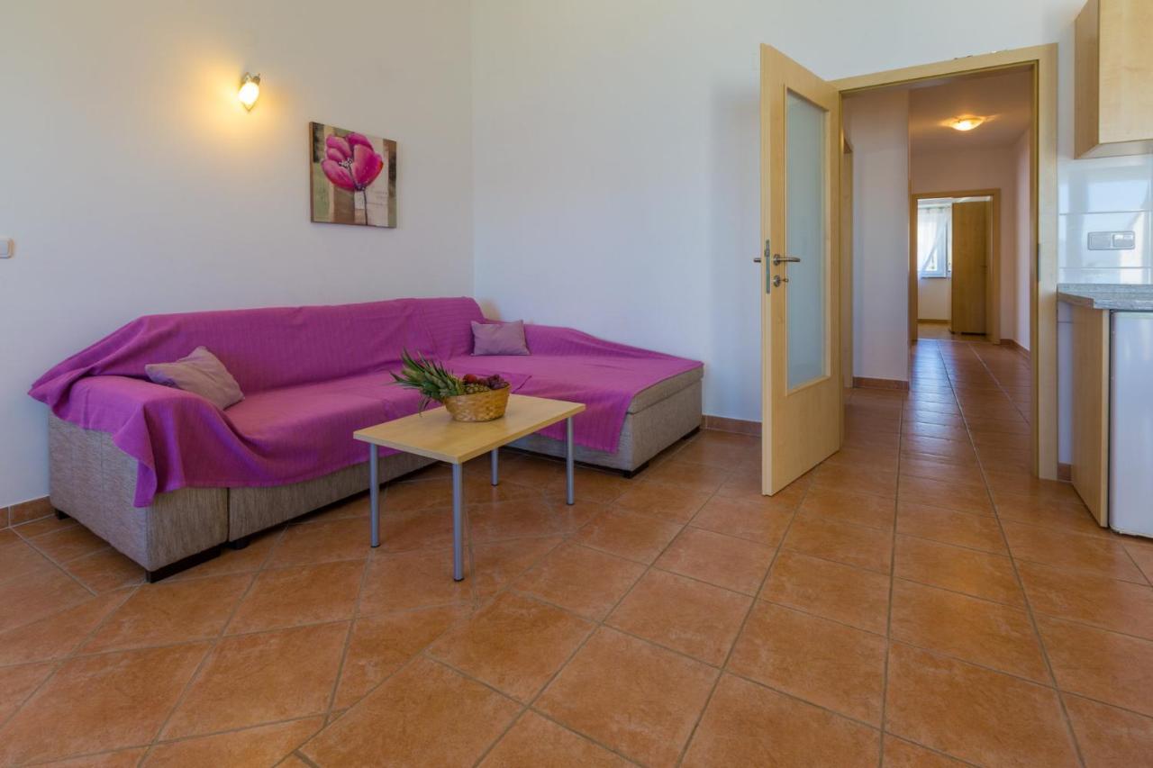 Apartamento Dakovic Deni Šilo Exterior foto
